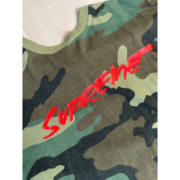 Supreme Futura Logo Tee Woodland Camo - Size M - NEW - Picture 2 of 8